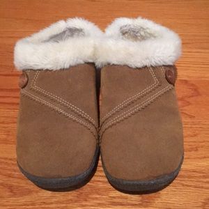 Tan Clarks Slippers